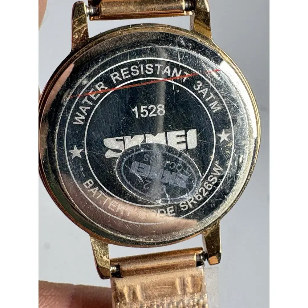 SKMEI 1528 Women’s Rose Gold Mesh Band Quartz Watch Black Dial Analog